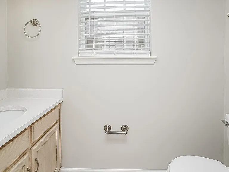 400 Hunters Path Ct — Photo 15