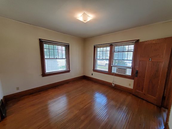 5th image of 524 W Seerley Blvd APT 2