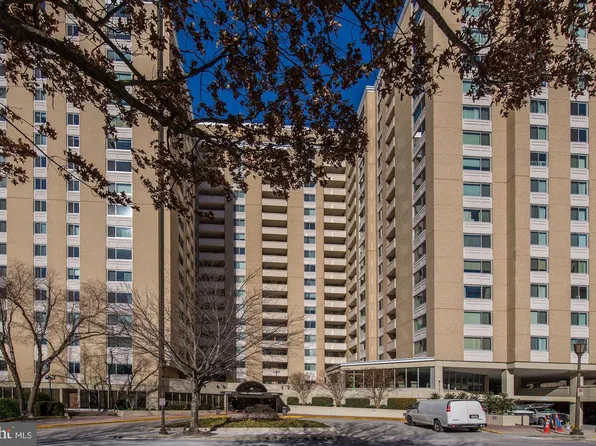 4601 N Park Ave APT 815Q, Chevy Chase, MD 20815