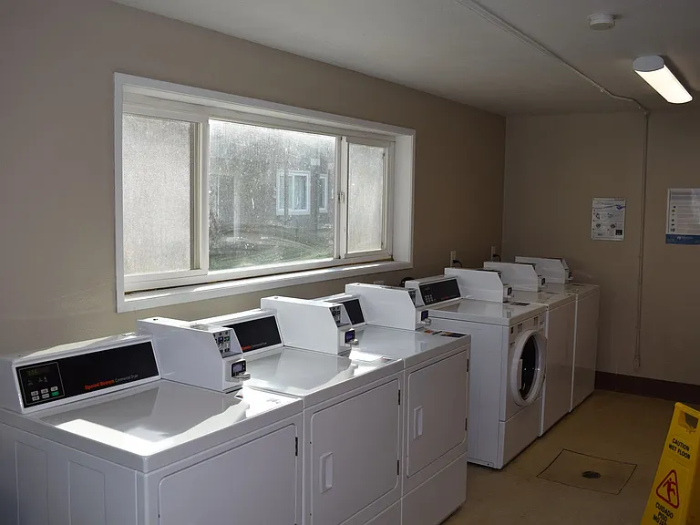 Barclay Square Where Convenience Meets Community Up to 1-Month Free! — Photo 14