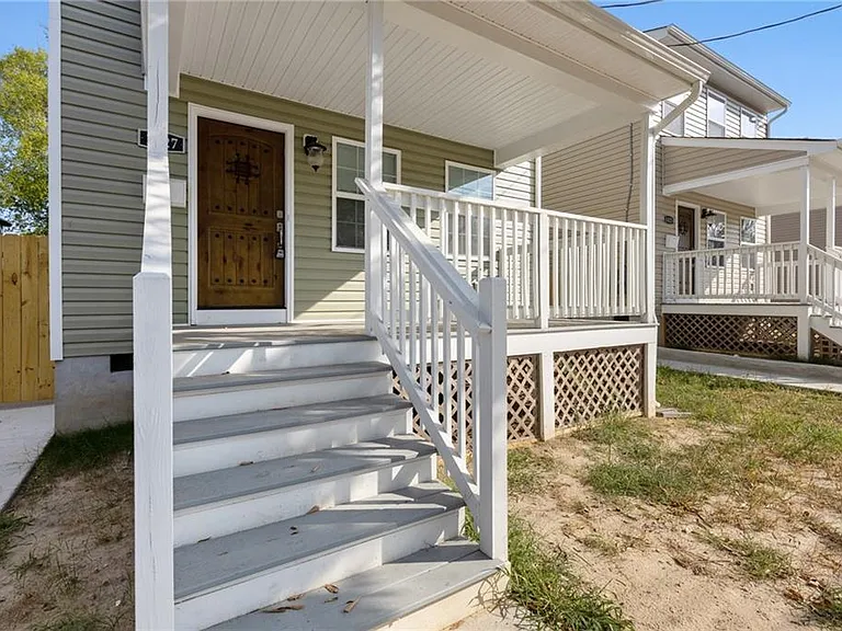 1427 Mechanicsville Tpke — Photo 1