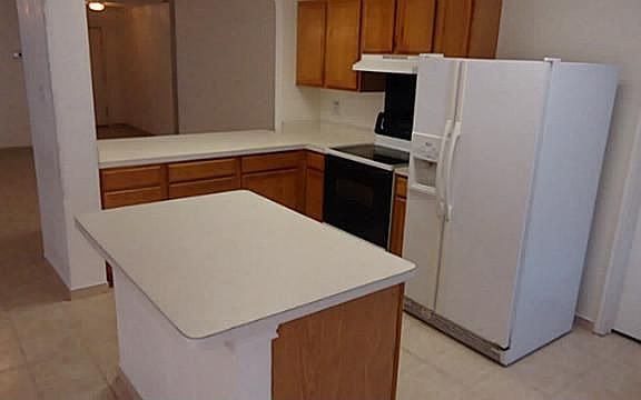 3rd image of 3128 Pine Valley Dr