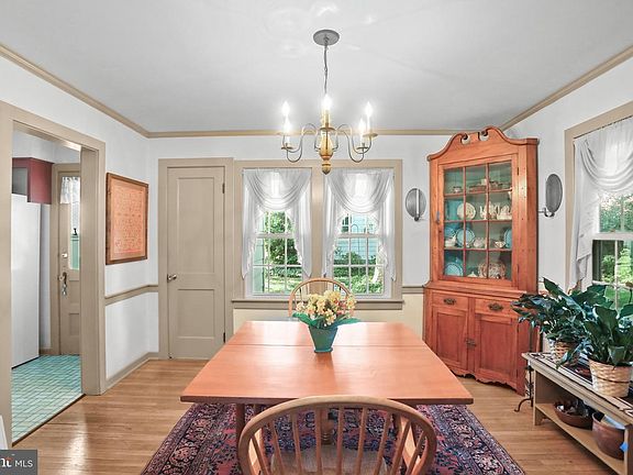 5th image of 509 Baer Ave