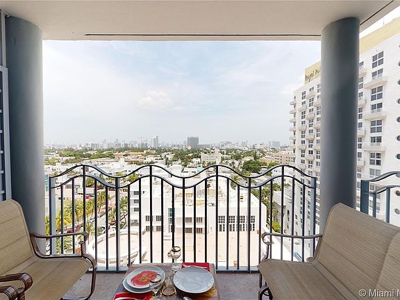 4th image of 1500 Ocean Dr APT 1009