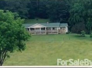 206 Mount Paran Loop, Jacksboro, TN 37757