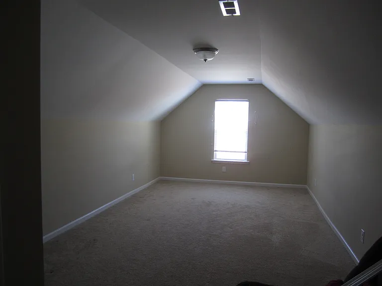 308 Lynden Ln — Photo 19