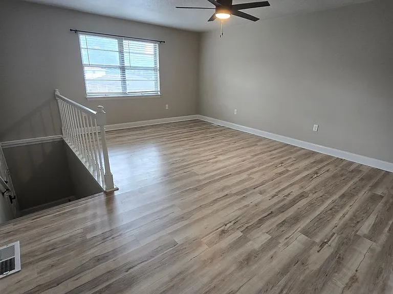 722 Pear Tree Cir #722 PEAR TREE CIR — Photo 3
