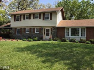 4005 Moss Dr, Annandale, VA 22003