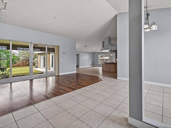 4th image of 3960 SW Hablow Street