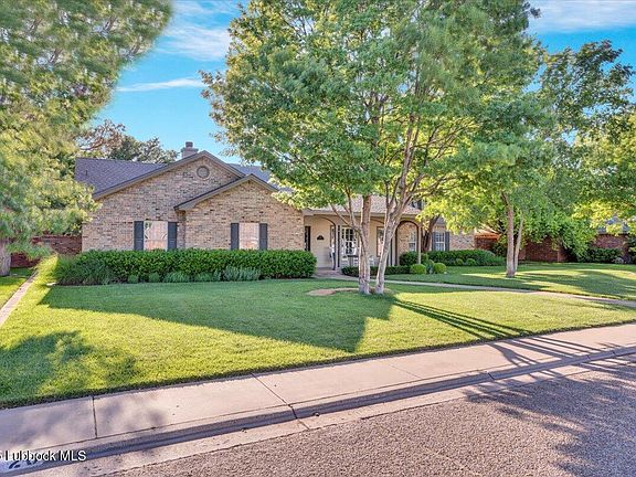 2nd image of 20 Crockett Cir