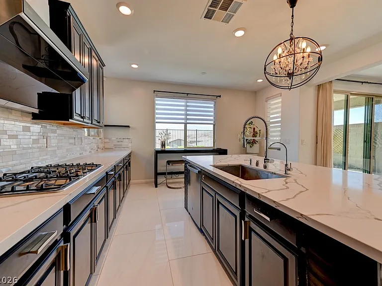 12393 Ferry Glide Ave — Photo 19