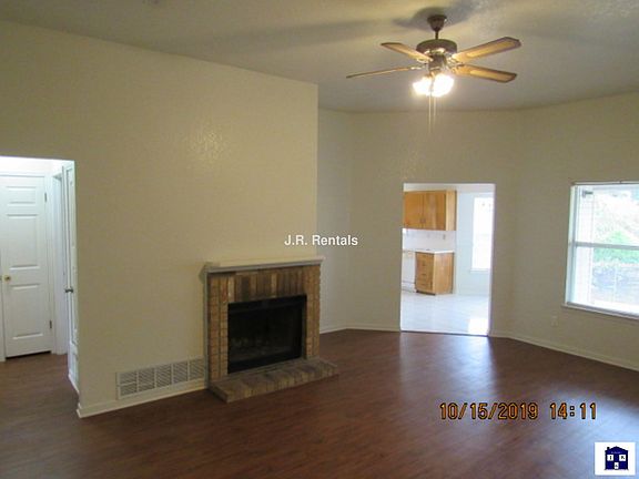 3rd image of 205 Pinto Dr