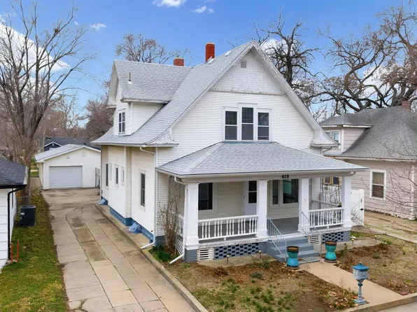 419 E 11th Ave, Hutchinson, KS 67501