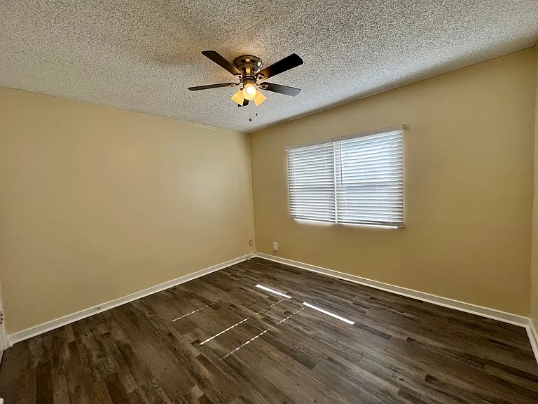 Large Downstairs One Bedroom One Bath! — Photo 15