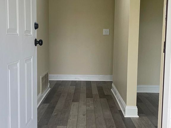 4th image of 10968 LUANA Drive N