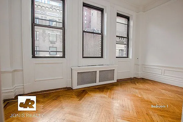 Rented by Jonis Realty | media 3