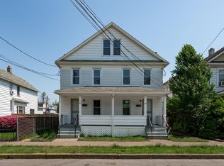 53 Penn St, Kingston, PA 18704