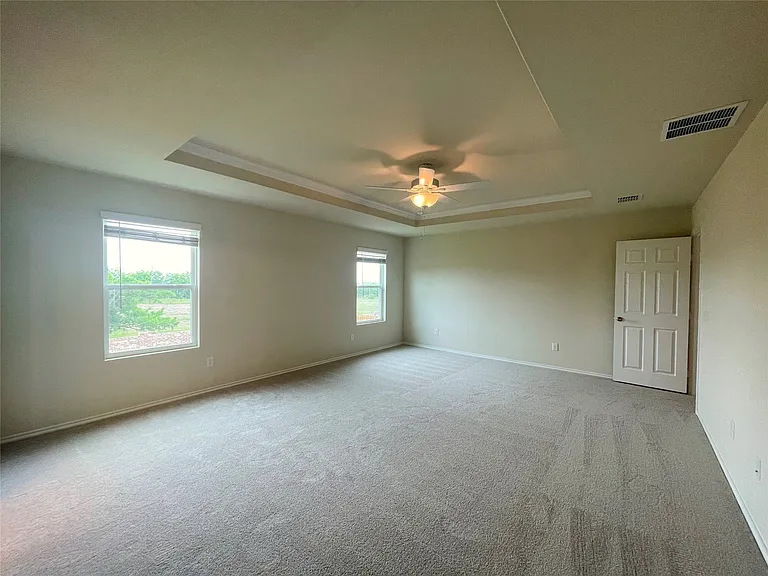 481 Grenada Lake Dr — Photo 15
