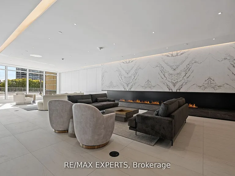 50 Upper Mall Way #B1504 — Photo 6