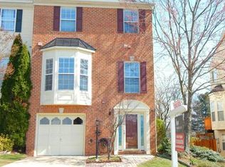 5201 Ballycastle Cir, Alexandria, VA 22310