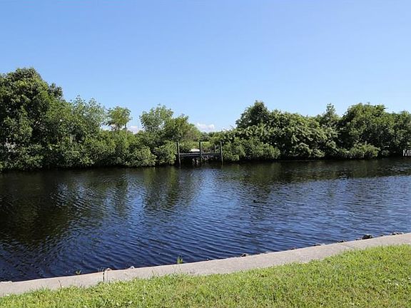 3rd image of 5408 River Bay Dr