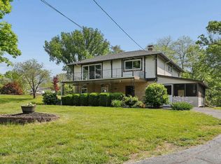 1005 Robin Hill Dr, New Richmond, OH 45157