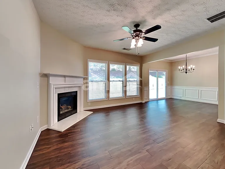 311 Barberry Pl — Photo 5
