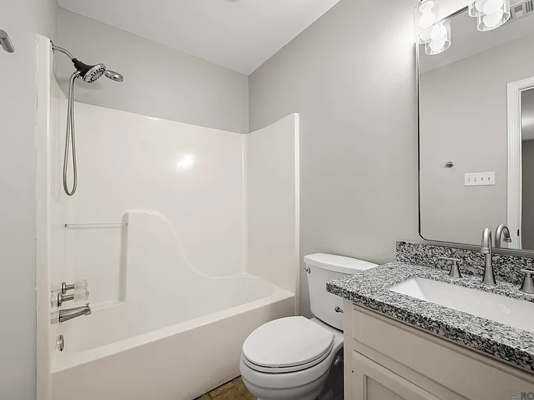 5050 Stumberg Ln — Photo 23
