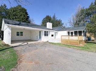 100 Williamsburg Ln, Athens, GA 30605