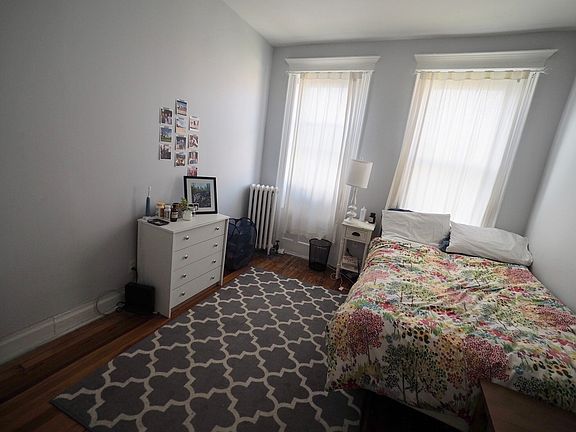 5th image of 12-29 31st Ave #4A