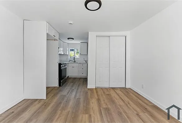 Studio, 500 sqft, $2,000 — Photo 4