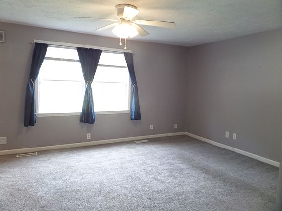 2nd image of 115 Bryan St