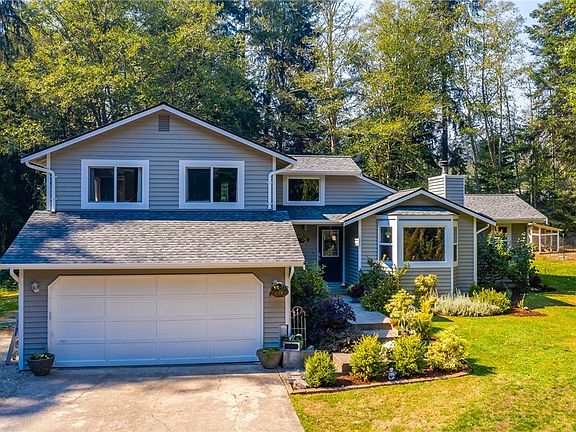 2nd image of 2719 Benton Pl