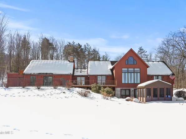 65 Johnny Cake Hill Rd, Petersburgh, NY 12138