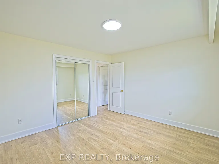 4 Fallway Rd #UPPER — Photo 21
