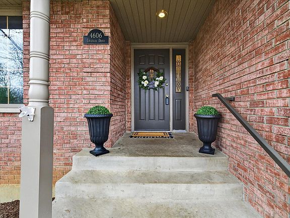 2nd image of 4606 N Chatham Dr