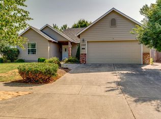 2348 NW Meadows Dr, McMinnville, OR