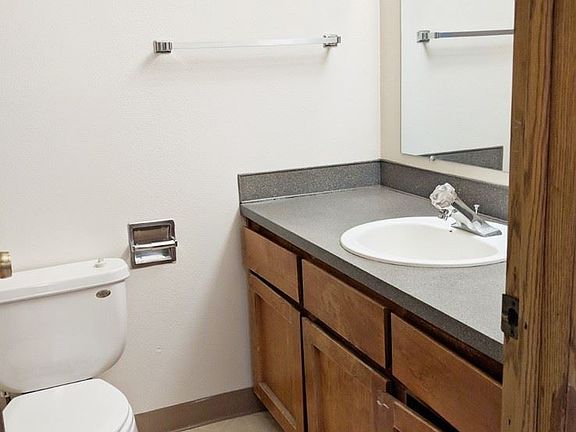 4th image of 9800 NE 19th Ave APT 3