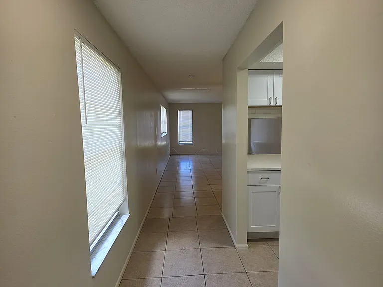 145 Pinellas Way N #6 — Photo 3