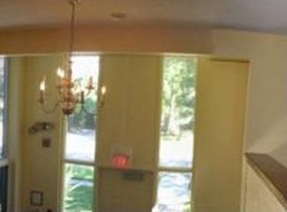 918 Kimberly Dr, Dekalb, IL 60115