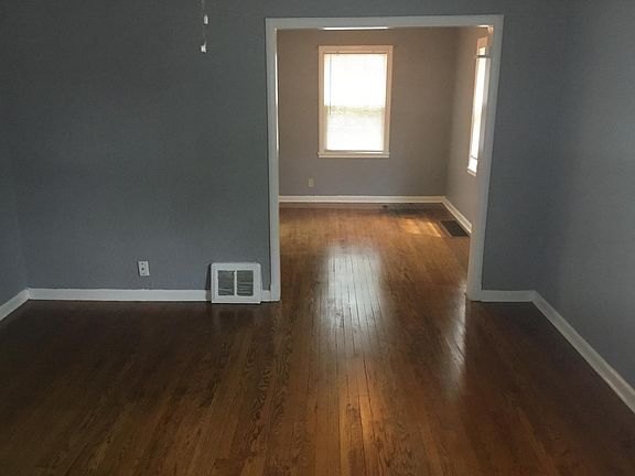 Living/dinning rooms