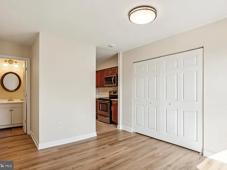 1112 Whitpain Hls — Photo 7
