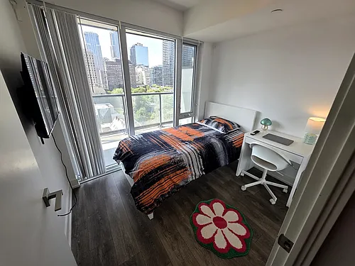 89 McGill St #1111B Photo 1
