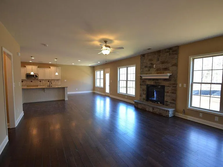 807 Urton Woods Way — Photo 14