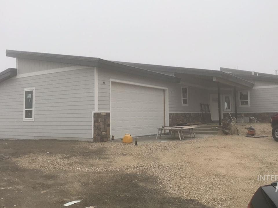 1st image of 45 Hill Rd