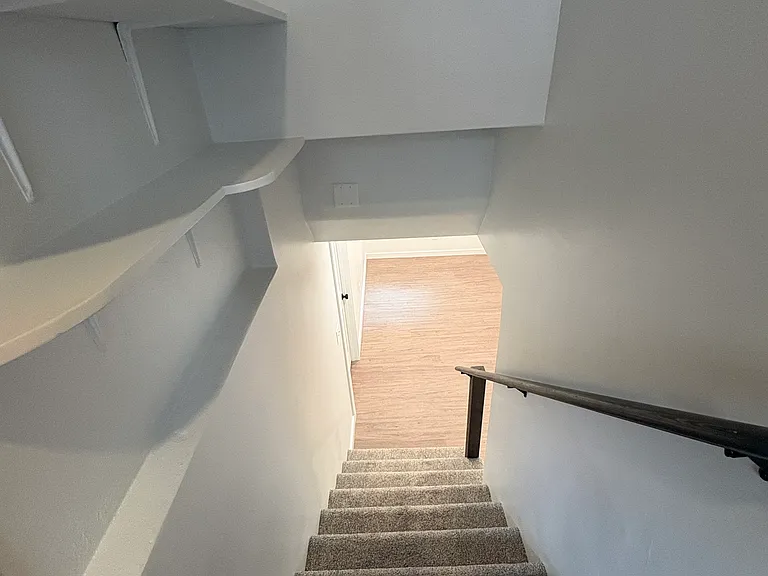 419 N Church Ave — Photo 8