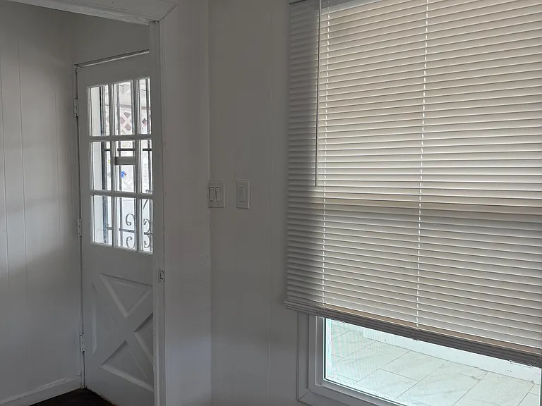 241 S California St — Photo 17