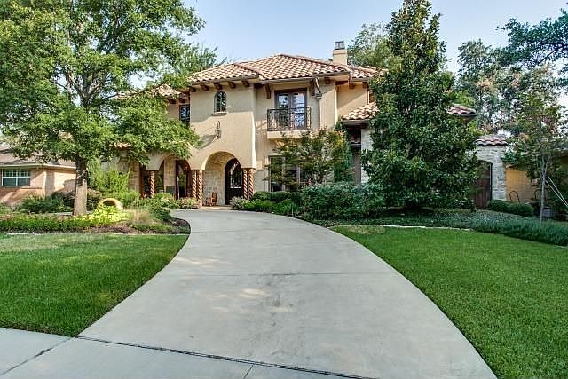 1st image of 6433 Woodland Dr