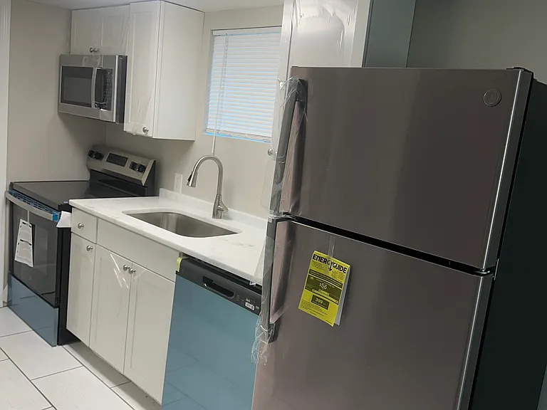 2935 Akron St #1 — Photo 3