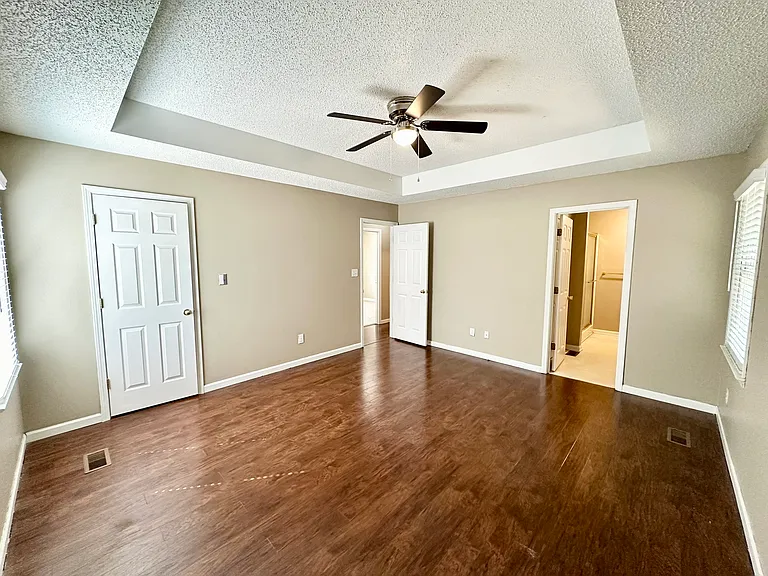 120 Southern Hills Cir — Photo 38